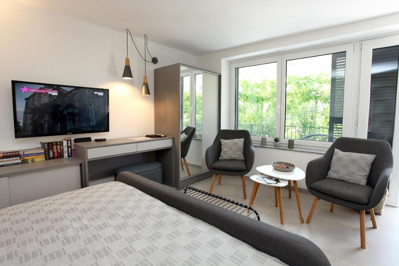 Modern Apartment Parenzana Izma Portoroz Exterior photo