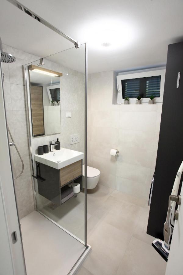 Modern Apartment Parenzana Izma Portoroz Exterior photo