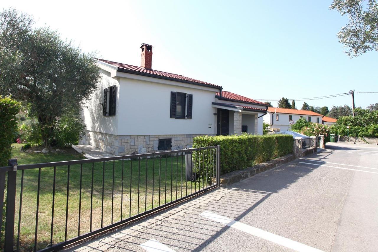 Modern Apartment Parenzana Izma Portoroz Exterior photo