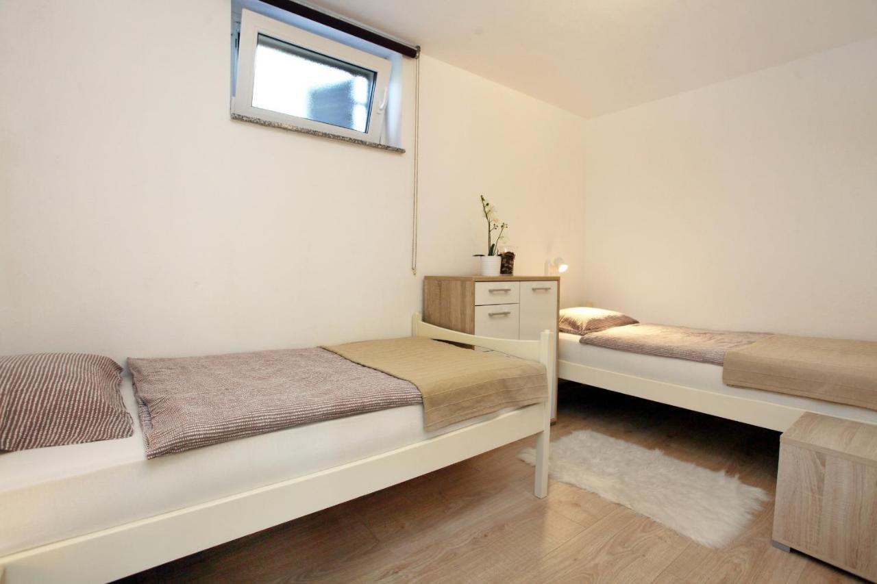 Modern Apartment Parenzana Izma Portoroz Exterior photo