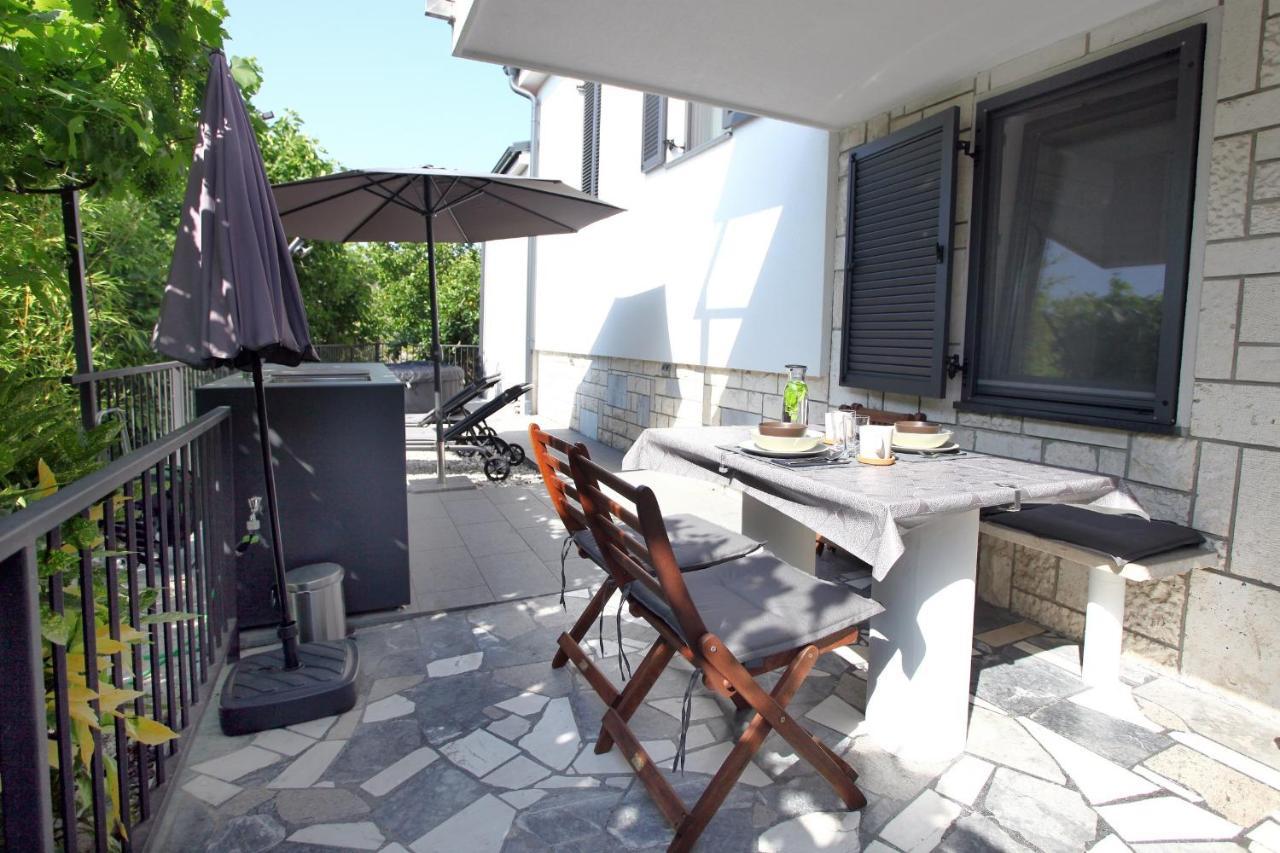 Modern Apartment Parenzana Izma Portoroz Exterior photo